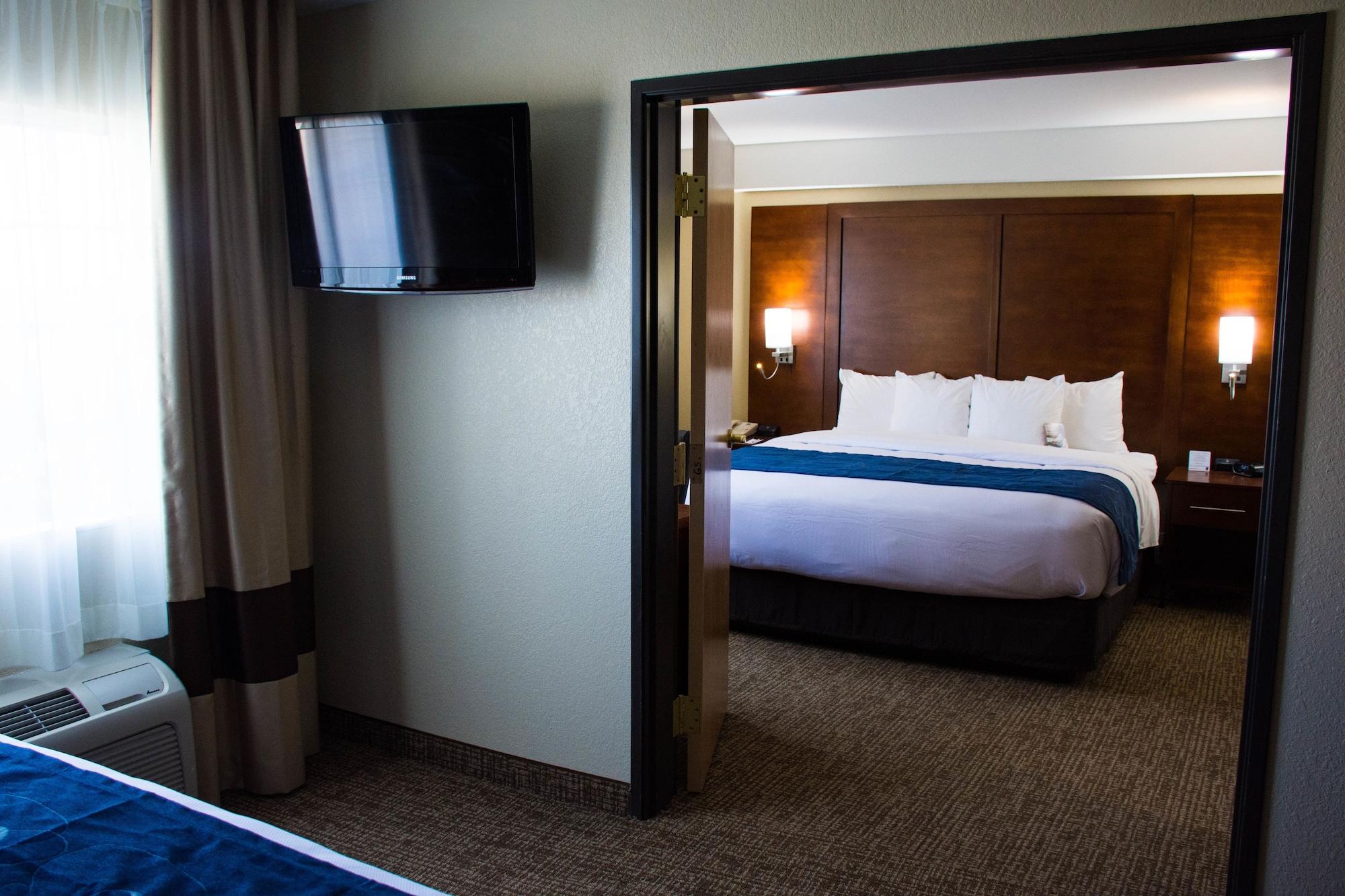 Comfort Suites El Paso Airport Exterior photo