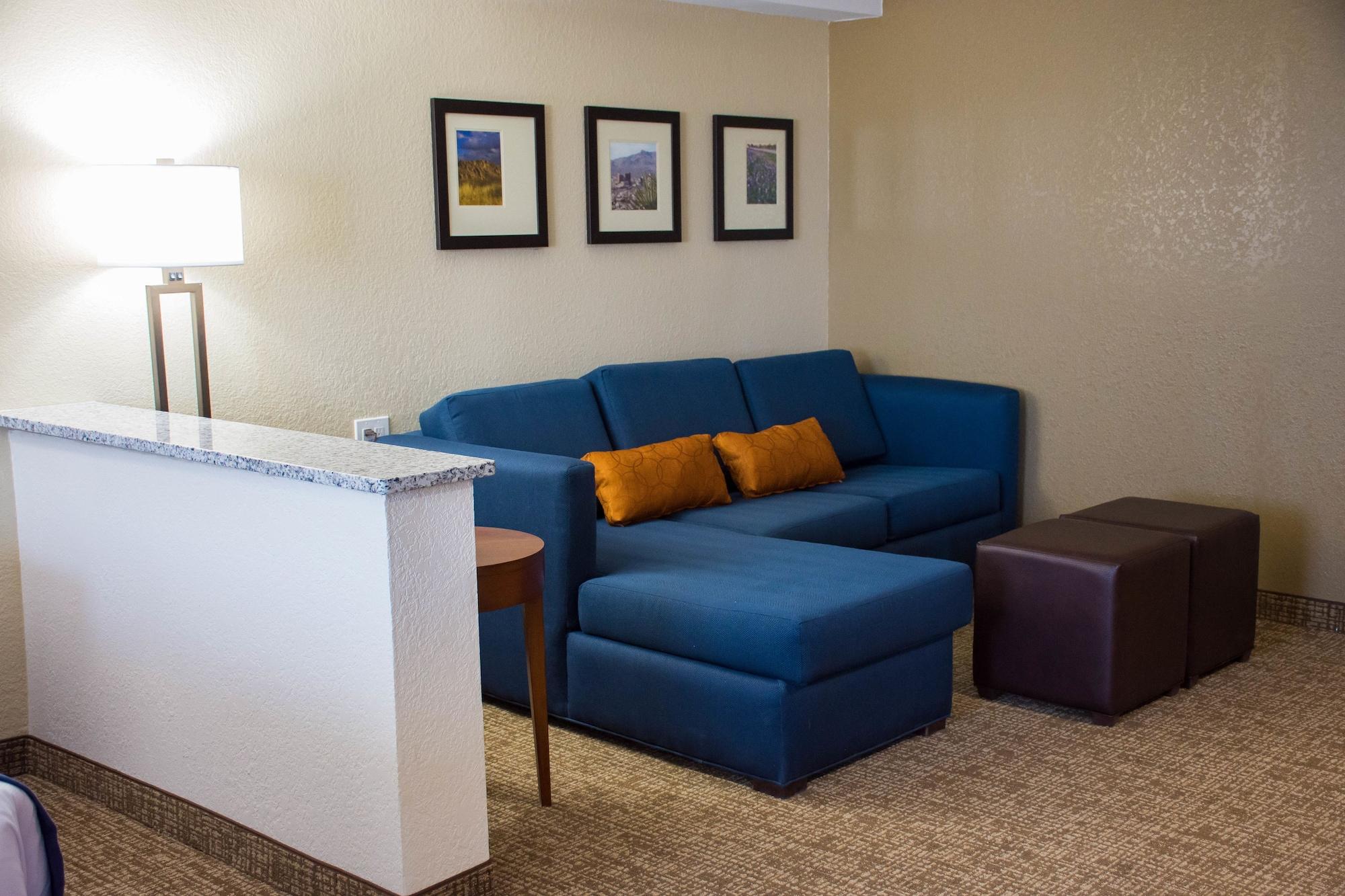 Comfort Suites El Paso Airport Exterior photo