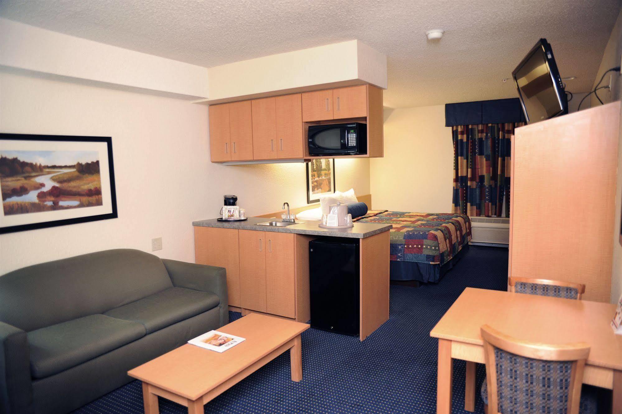 Comfort Suites El Paso Airport Exterior photo